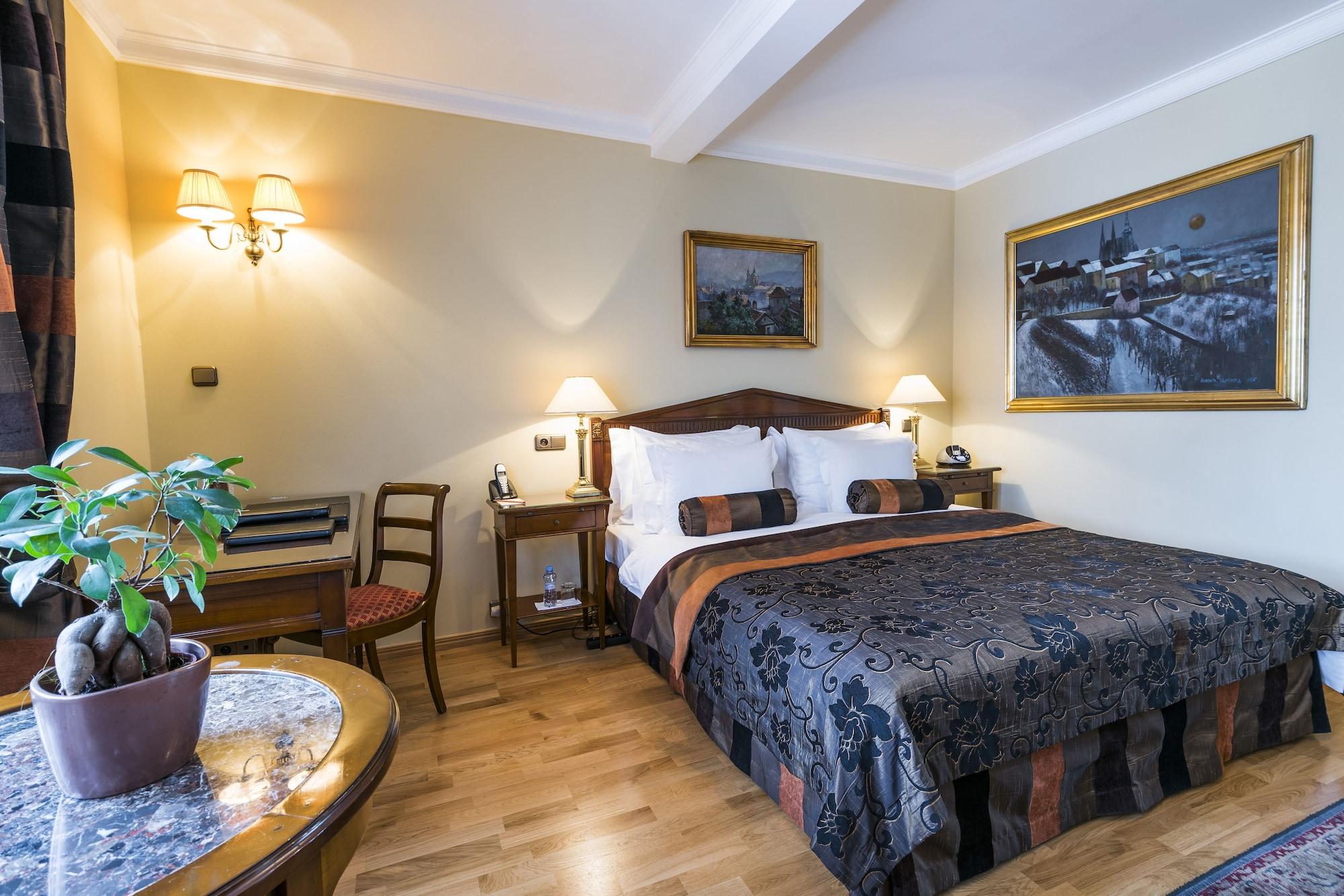 โกลเดน เวลล์ Hotel ปราก ภายนอก รูปภาพ