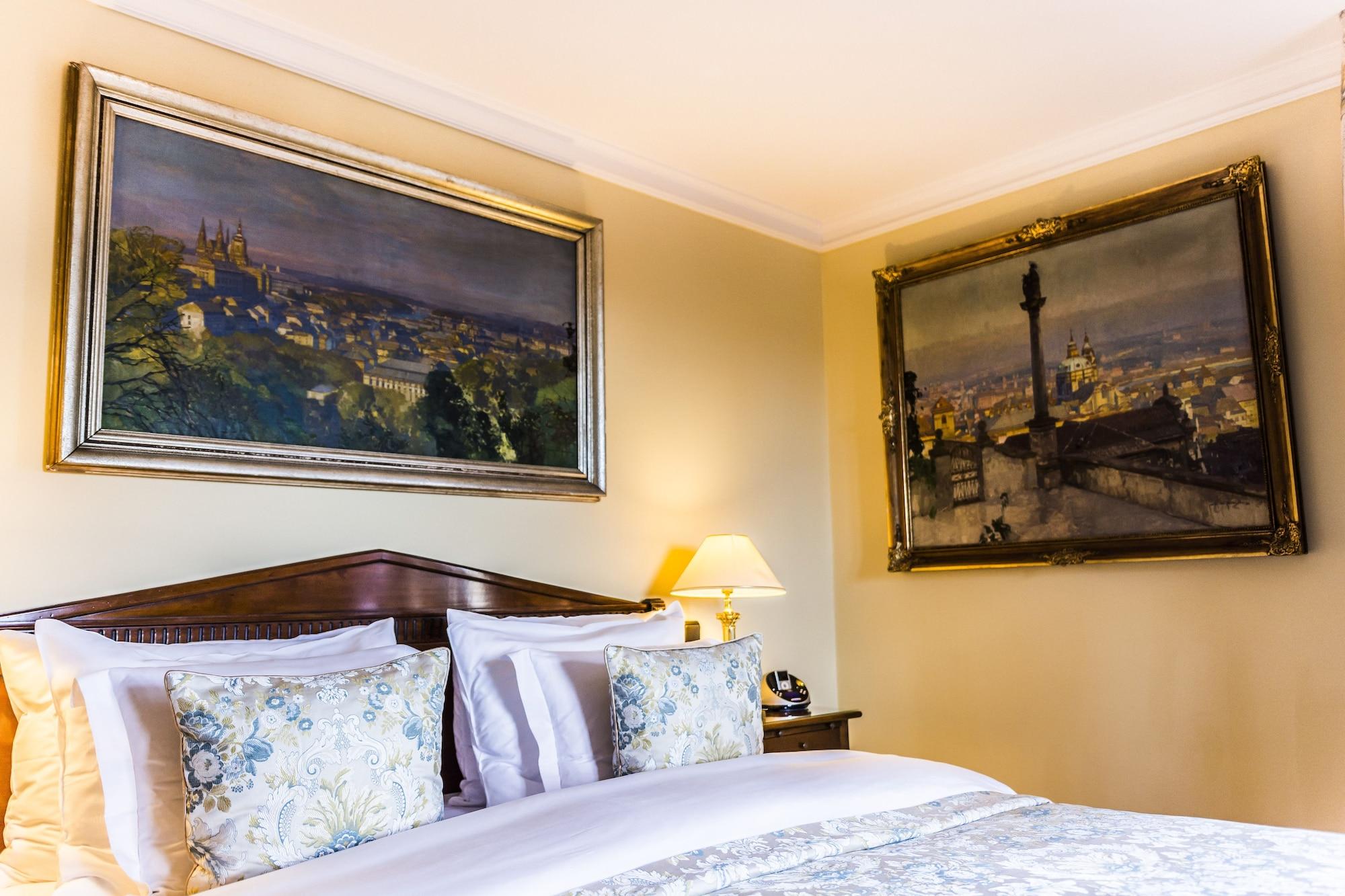 โกลเดน เวลล์ Hotel ปราก ภายนอก รูปภาพ