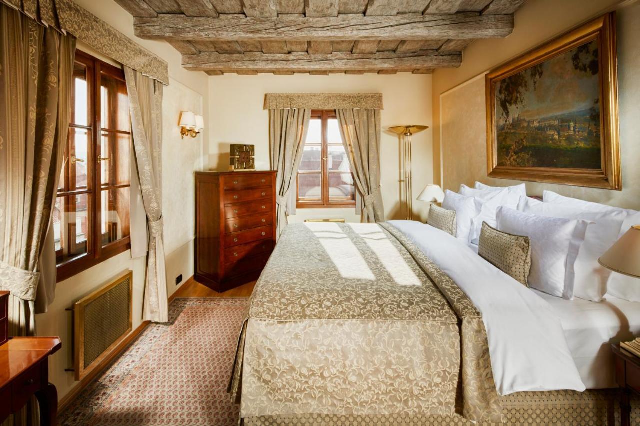 โกลเดน เวลล์ Hotel ปราก ภายนอก รูปภาพ