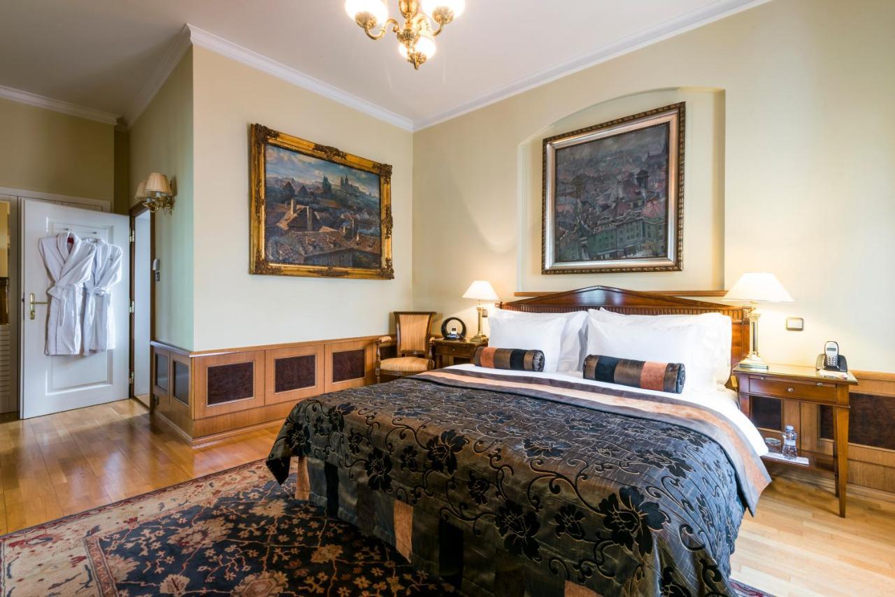 โกลเดน เวลล์ Hotel ปราก ภายนอก รูปภาพ
